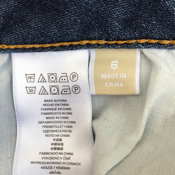 Michael Kors women’s denim capri pants - Picture 6 of 6